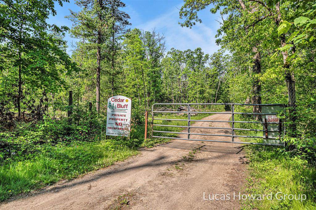8538 Beechwood - Photo 1