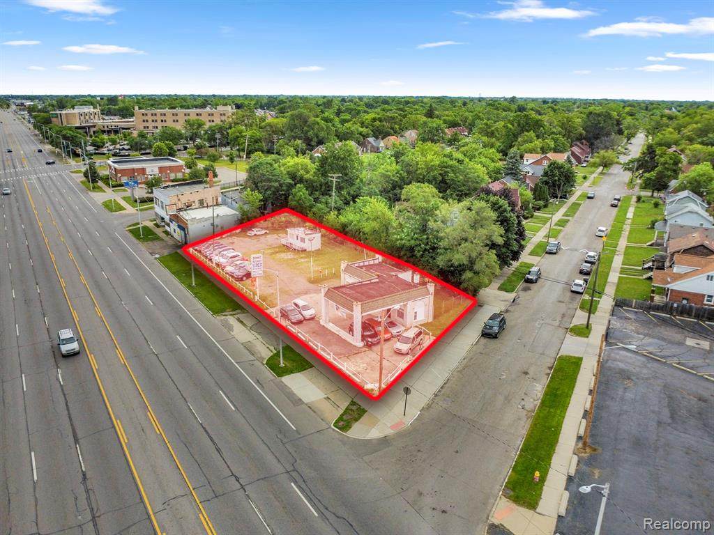 14760 Gratiot Avenue - Photo 1
