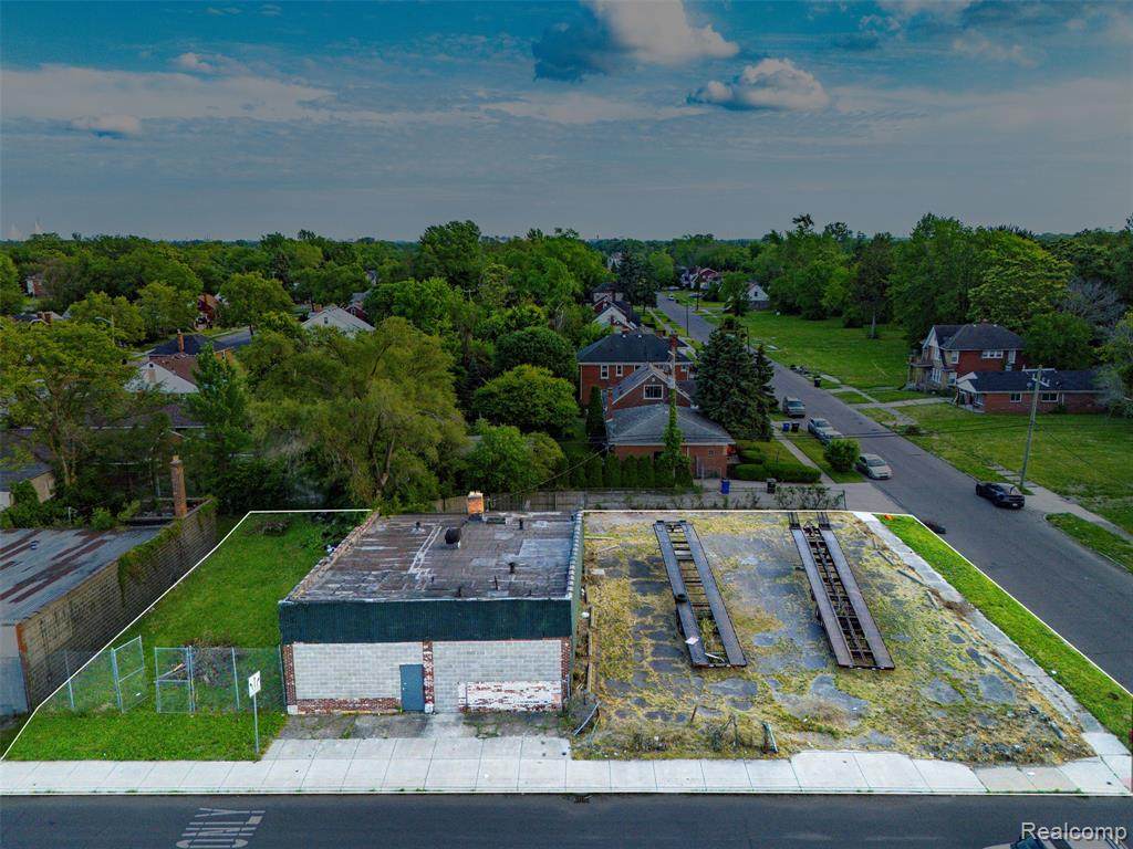 12735 Chicago Street - Photo 1