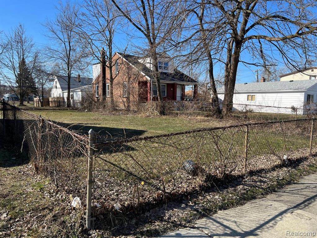 12754 Georgiana Avenue - Photo 1