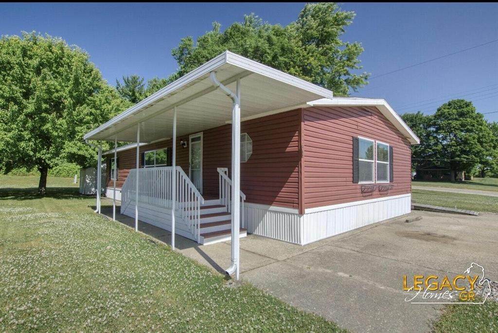 1163 Maple Leaf Lane - Photo 1