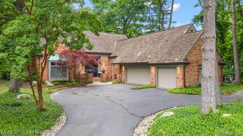 3546 Bloomfield Club Drive - Photo 1