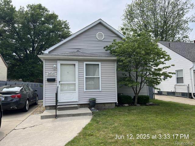 24545 Dale Avenue - Photo 1