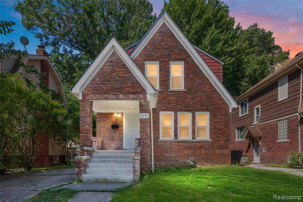 3921 Three Mile Drive - Photo 1