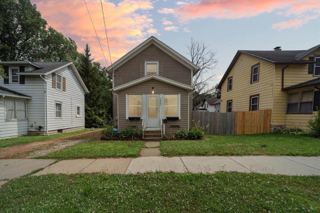 1407 North Street - Photo 1