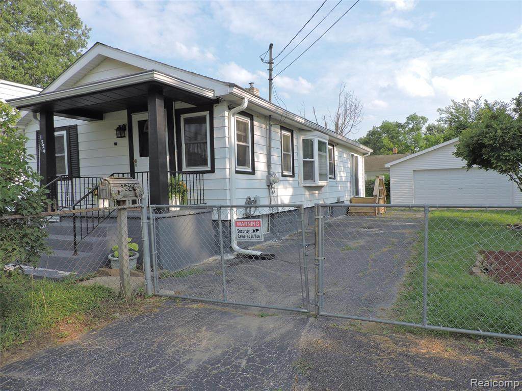 1324 Allen Street - Photo 1