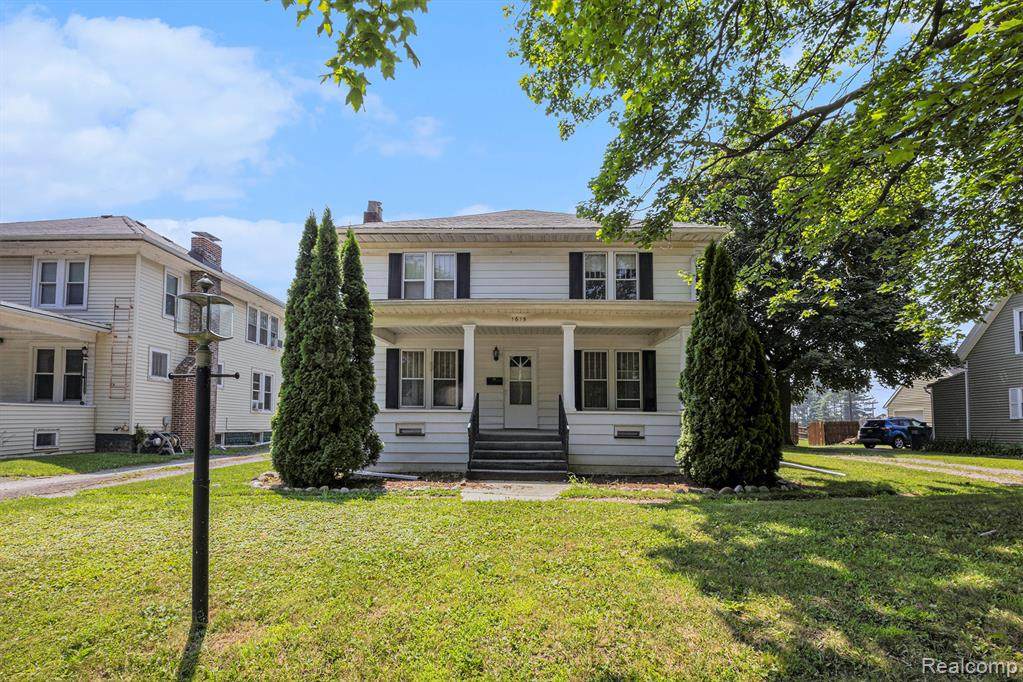 1615 Genesee Street - Photo 1