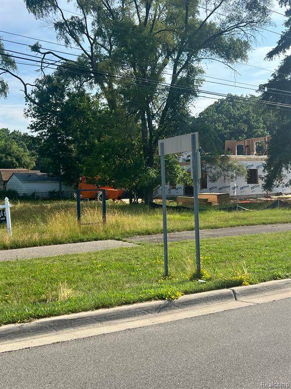 23874 W. Nine Mile Rd Road - Photo 1