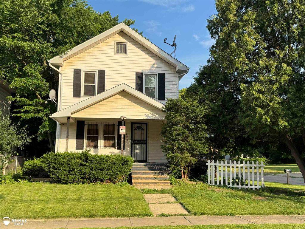 870 Tacken Street - Photo 1