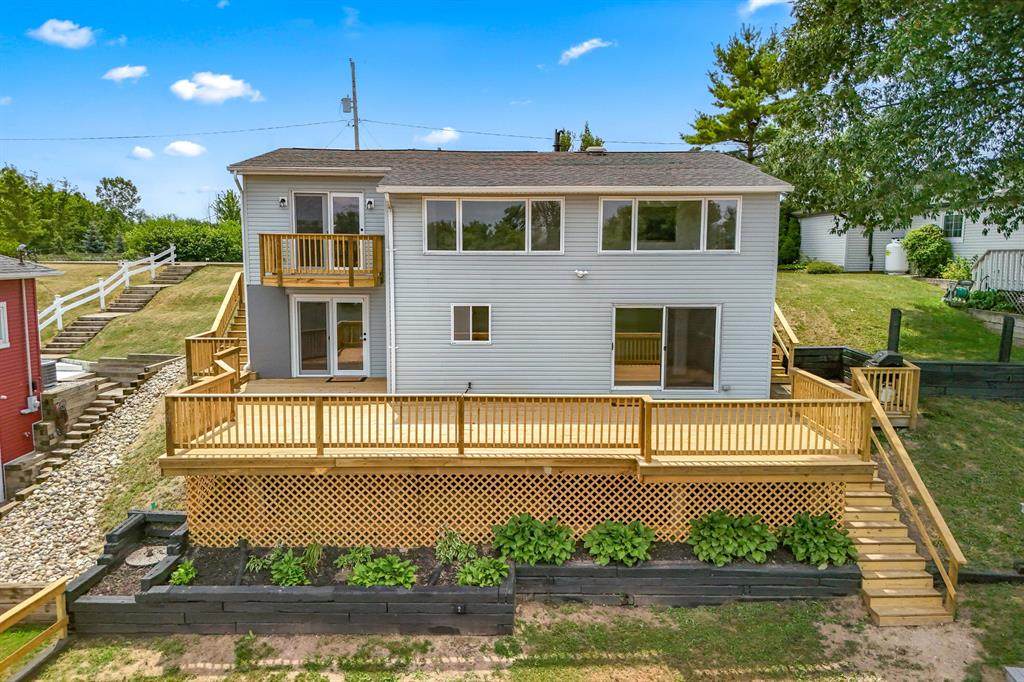 13854 Emens Drive - Photo 1