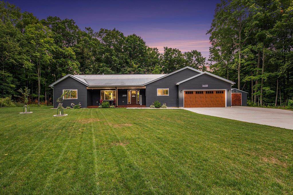 16688 Canyon Cove - Photo 1