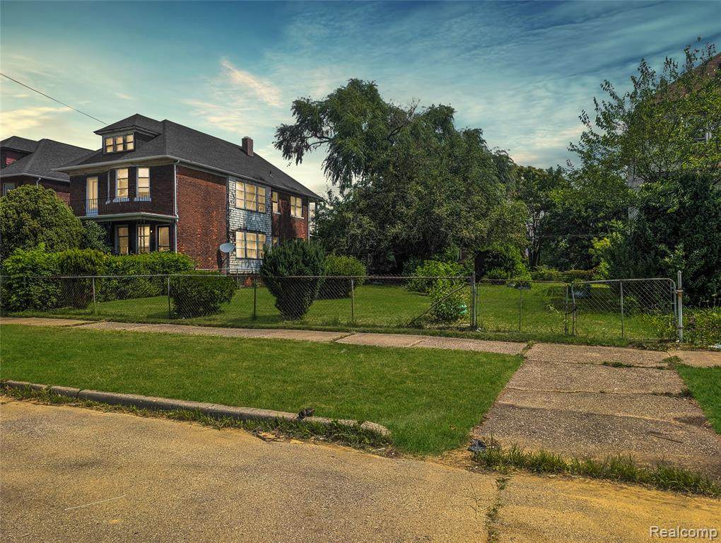 2940 Harding Street - Photo 1