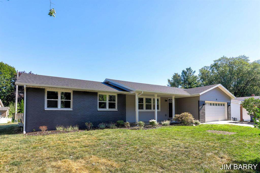 91 40th Street - Photo 1