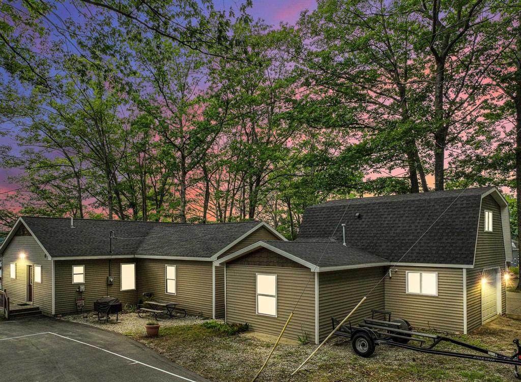 8303 Sapphire - Photo 1