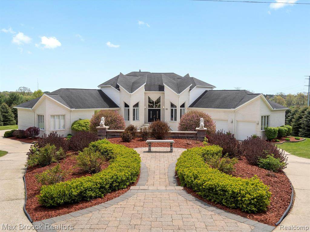 906 Yule Road - Photo 1