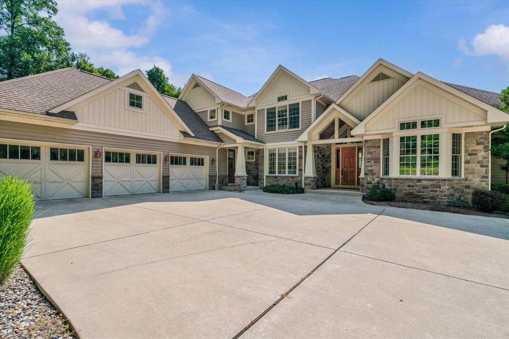 09222 23 1/2 Street - Photo 1