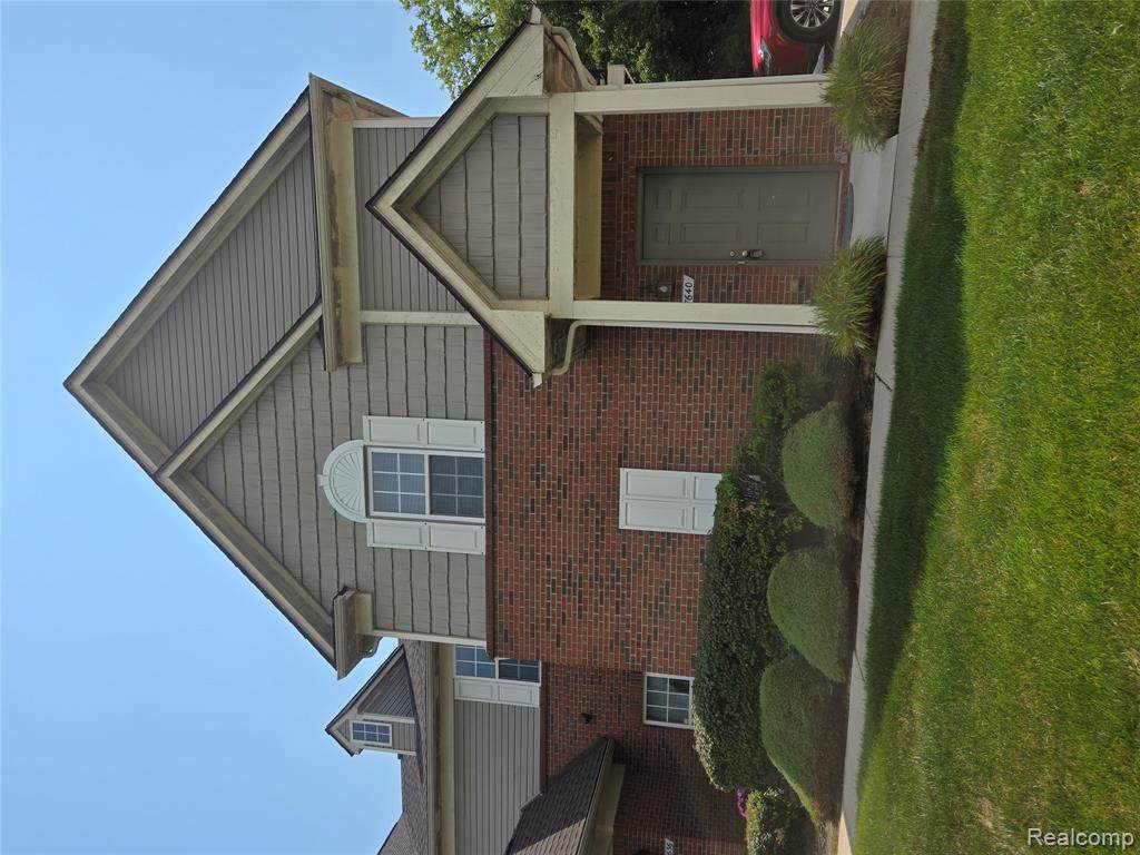 27640 Hidden Oaks Drive - Photo 1