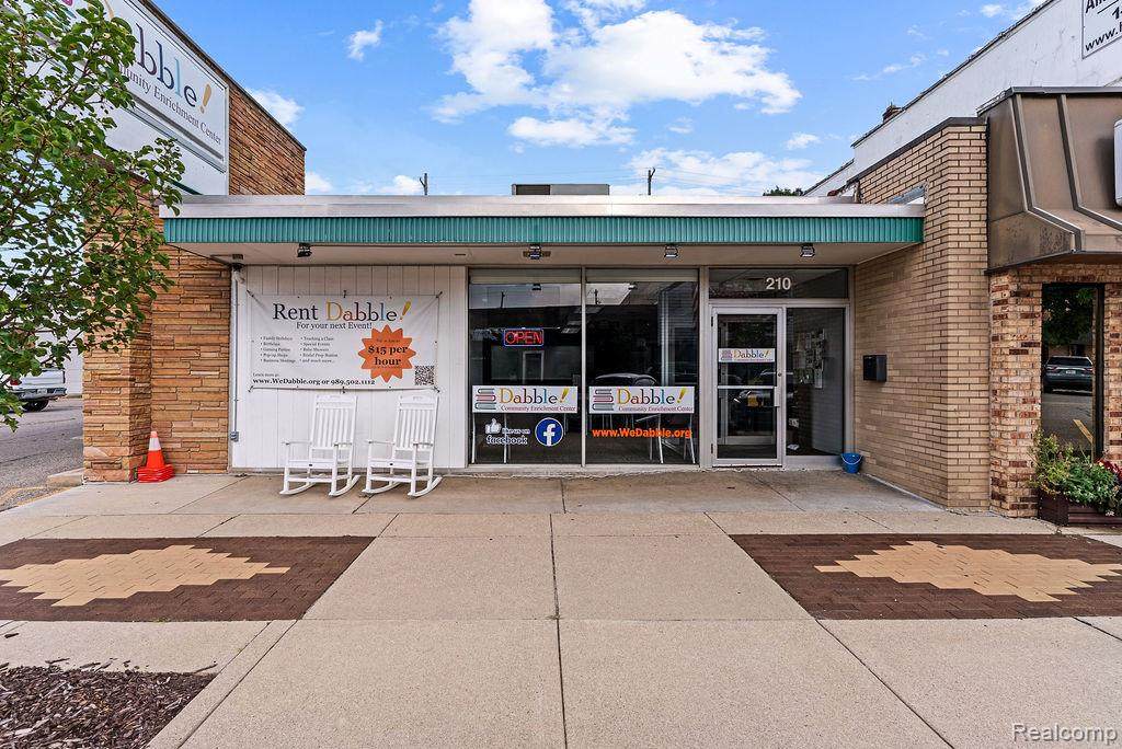 210 Saginaw Street - Photo 1