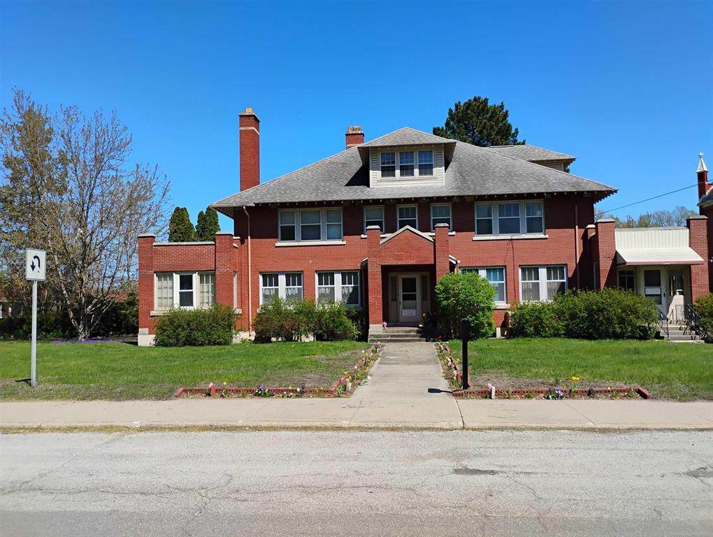 1106 State Street - Photo 1