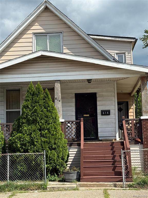 614 Field Street - Photo 1
