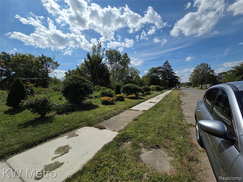 https://bt-photos.global.ssl.fastly.net/michigan/orig_boomver_1_640556518-2.jpg