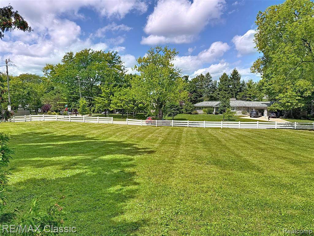 2100 Tuomy Road - Photo 1