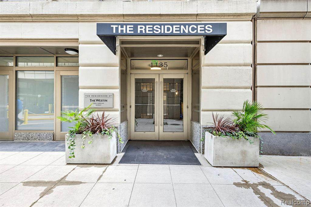 1135 Shelby Street - Photo 1