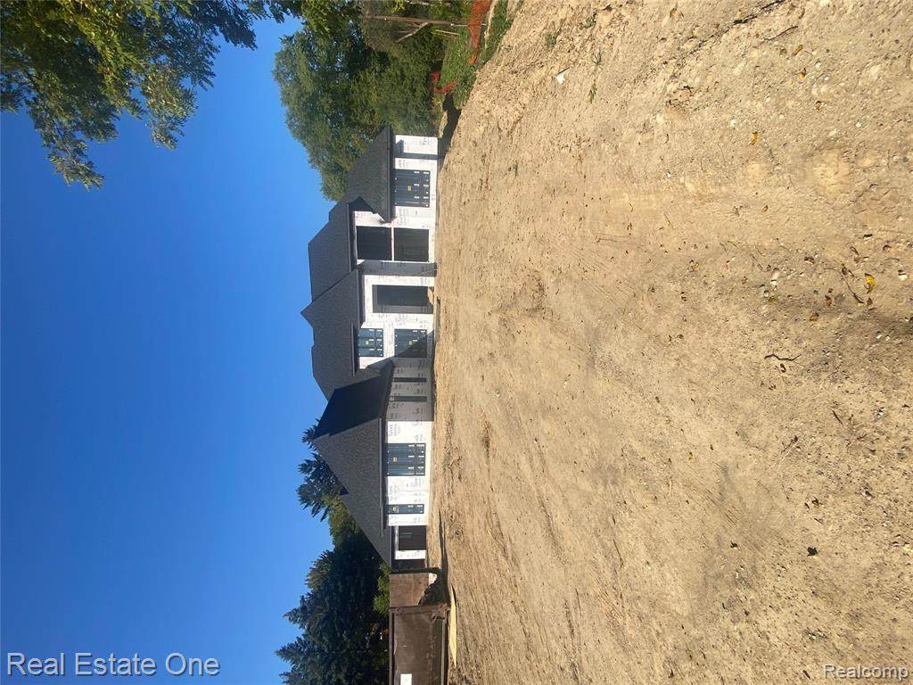 3370 Bloomcrest Drive - Photo 1