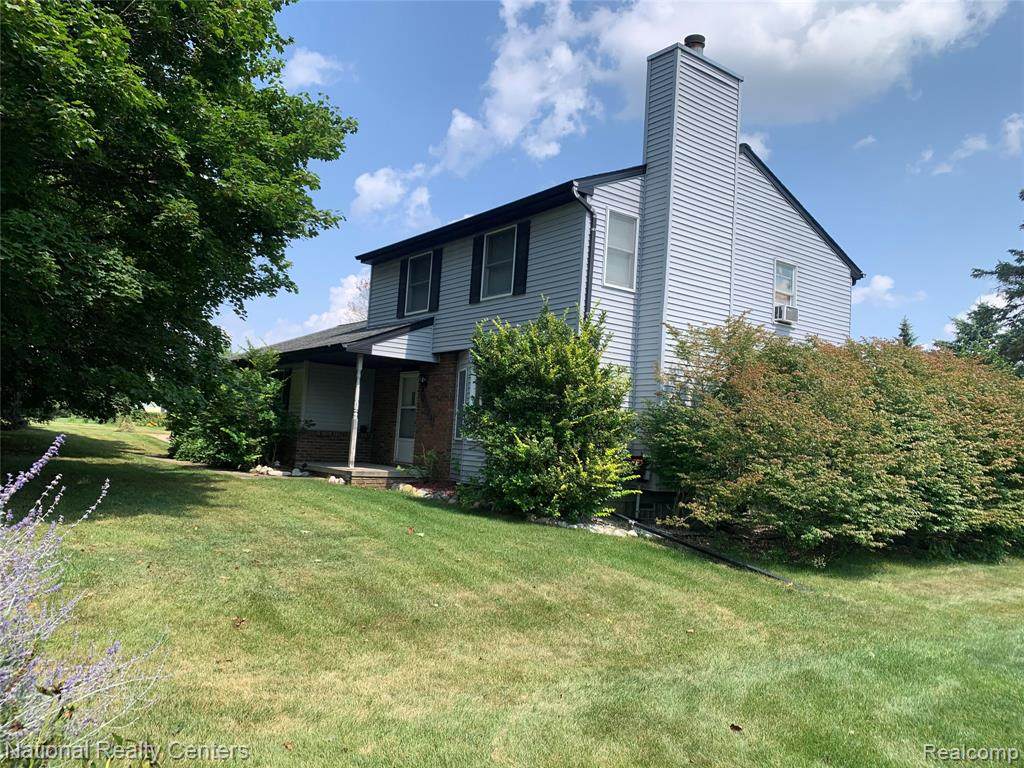 28776 Danvers Court - Photo 1