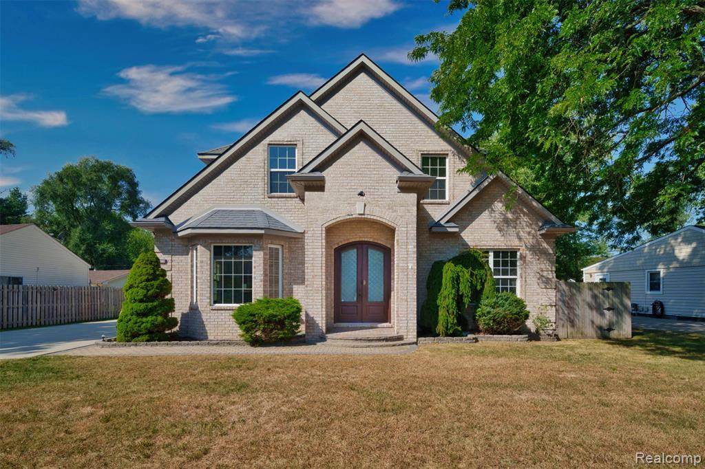 33528 Rhonswood Street - Photo 1