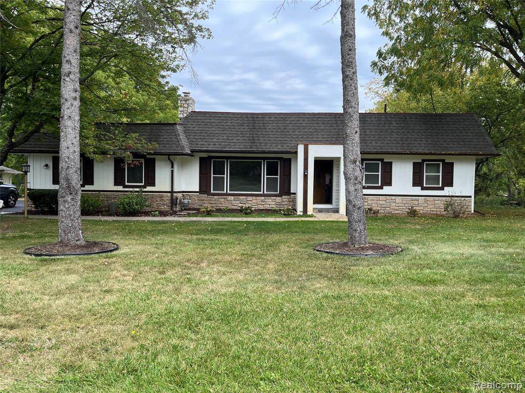 3930 Harris Lane - Photo 1