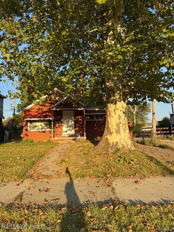 15318 Whitcomb Street - Photo 1