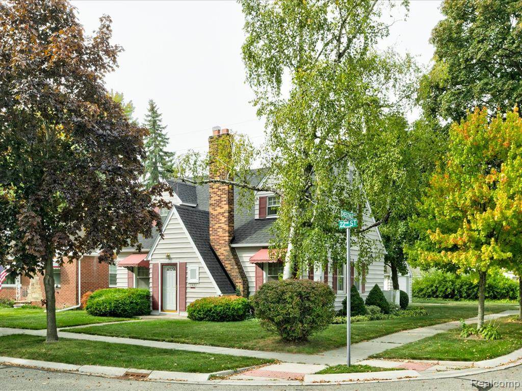 1403 22nd Street - Photo 1