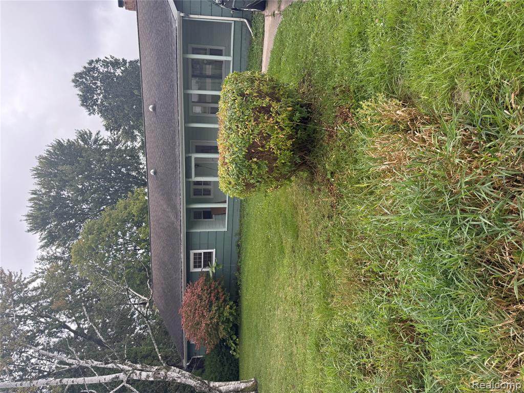 3176 Fisher Road - Photo 1