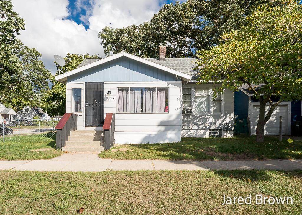 1476 Kingsley Street - Photo 1