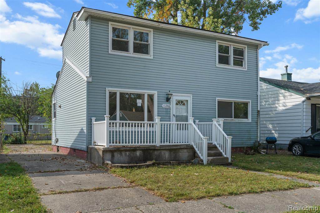 11246 Chalmers Avenue - Photo 1