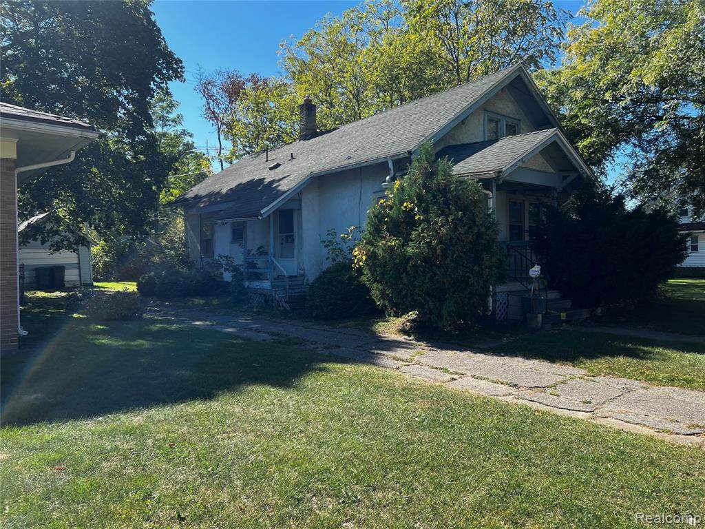 1315 Welch Boulevard - Photo 1