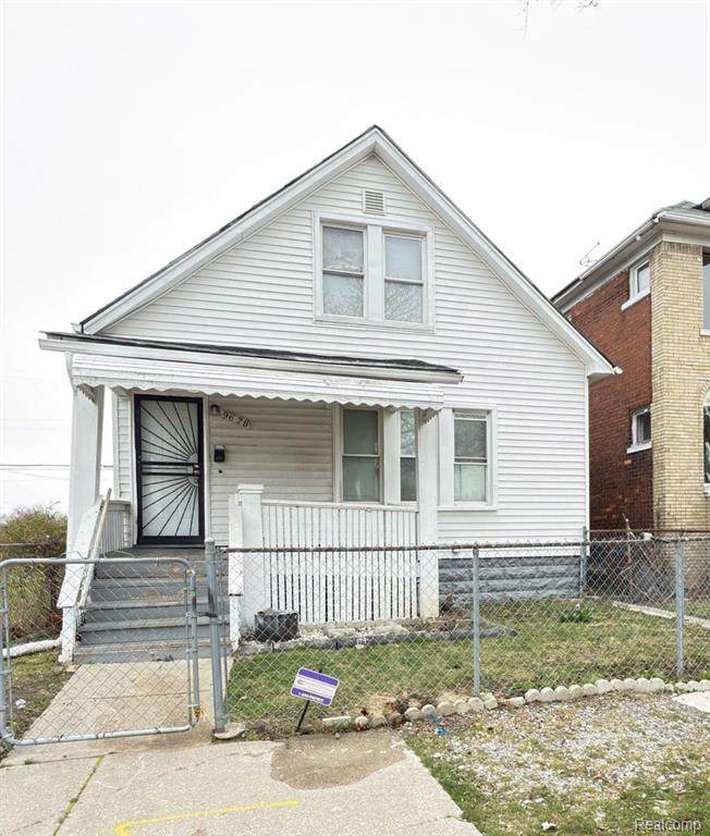 9628 Petoskey Avenue - Photo 1