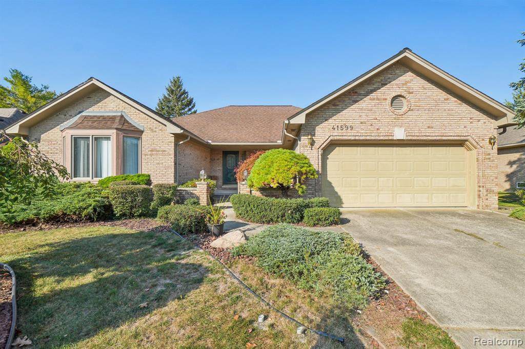 41599 Red Oak Drive - Photo 1