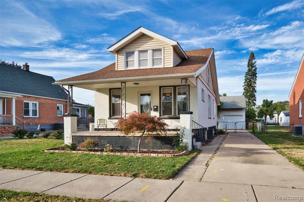 7335 Gronow - Photo 1