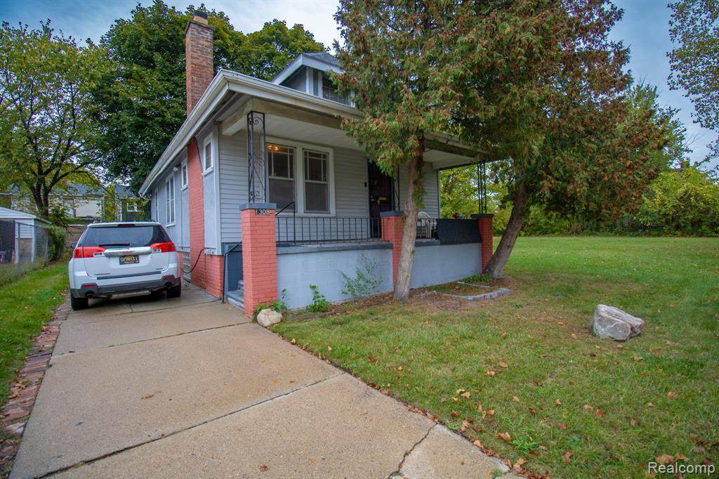 1308 Ashland Street - Photo 1