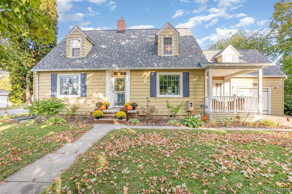 425 5th Street - Photo 1