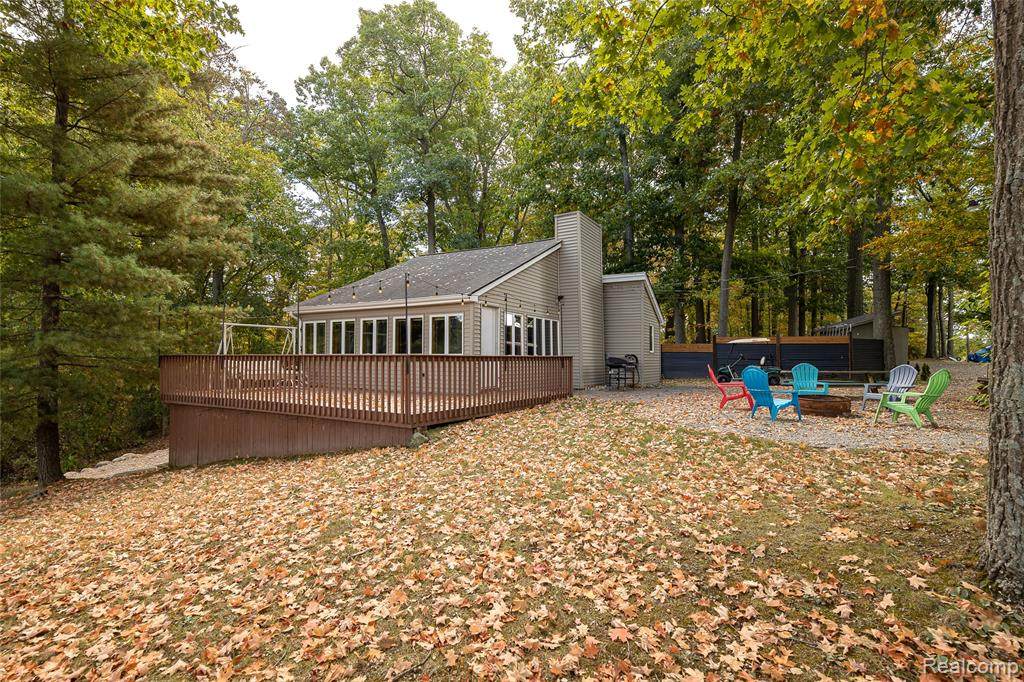 319 Parkway Drive - Photo 1