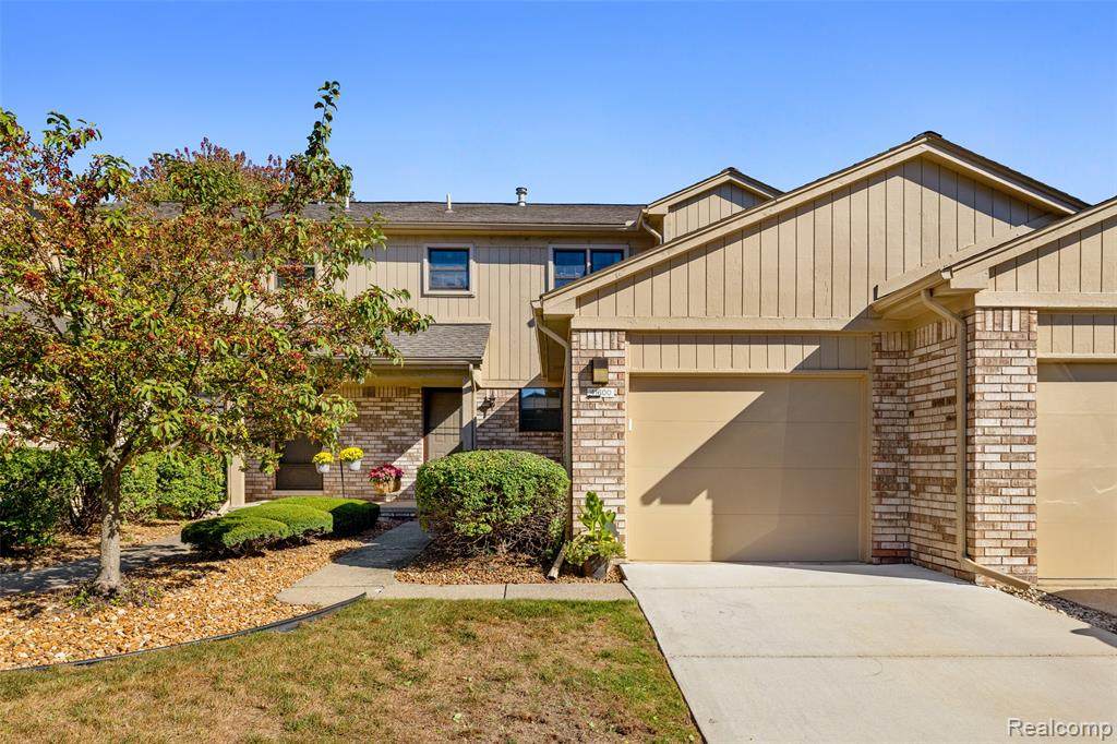 41600 Janet Drive - Photo 1