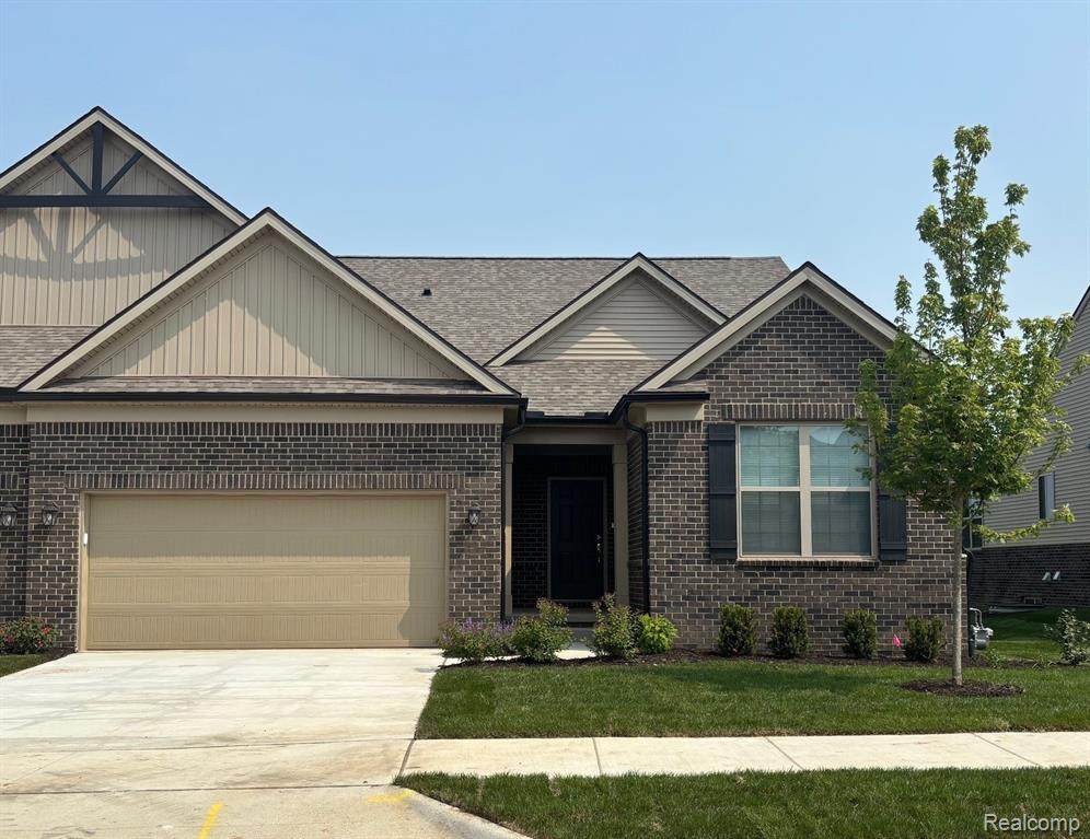 813 Kelpie Drive - Photo 1