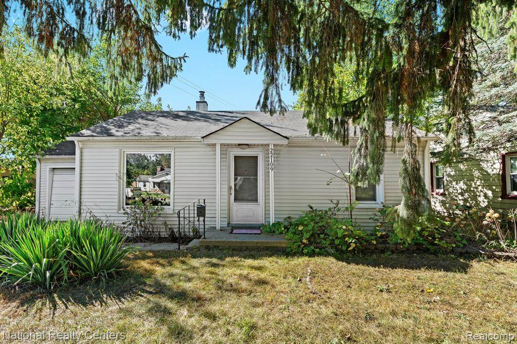 22109 Hawthorne Street - Photo 1