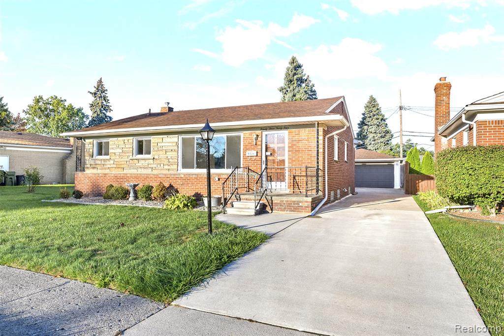 9334 Joseph Avenue - Photo 1