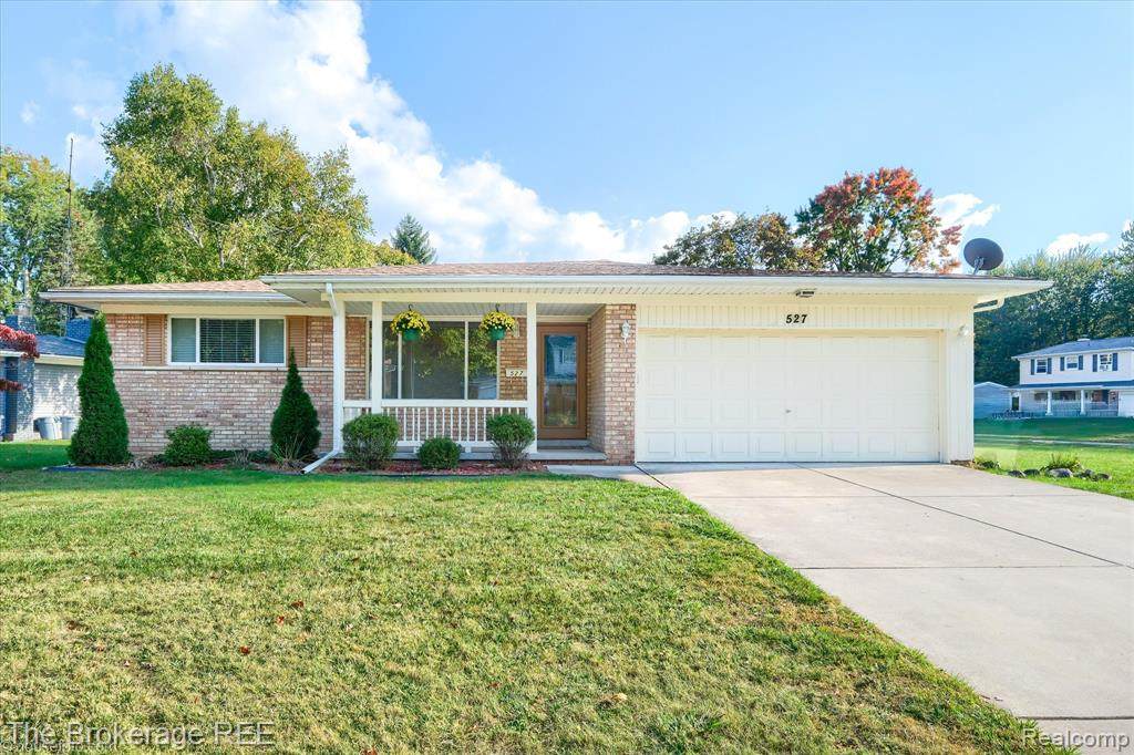 527 Amesbury Drive - Photo 1