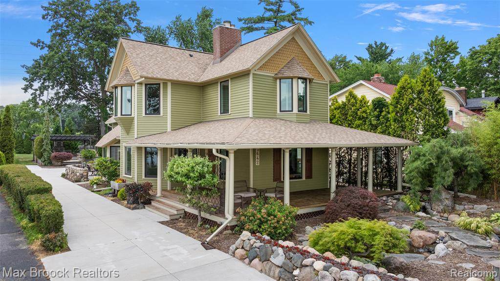 3642 Orchard Lake Road - Photo 1