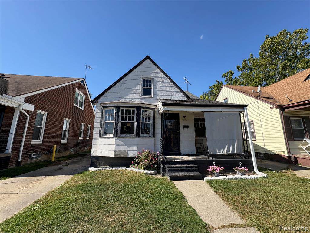 11339 Winthrop Street - Photo 1